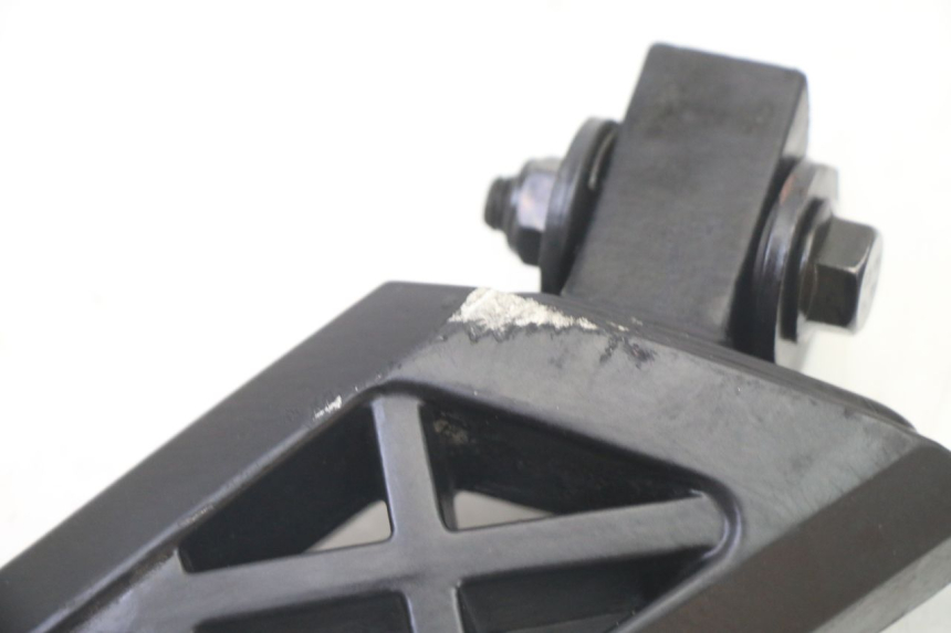 photo de PAIR OF REAR FOOTRESTS PEUGEOT KISBEE 4T 50 (2018 - 2022)