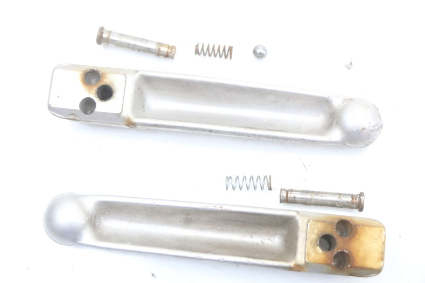 photo de PAIR REAR FOOTRESTS RENAULT KOURANOS 125 (2001 - 2004)