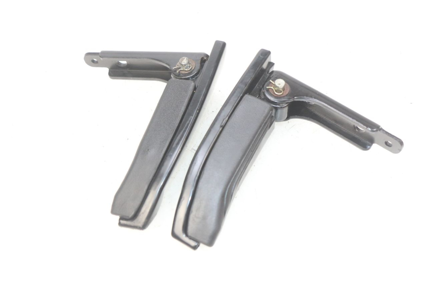 photo de PAIR REAR FOOTRESTS PIAGGIO MP3 500 (2014 - 2016)