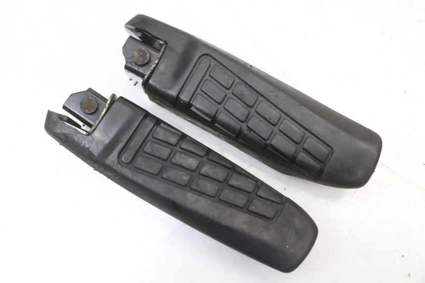 photo de PAIR REAR FOOTRESTS MBK MW TRYPTIK 125 (2014 - 2016)