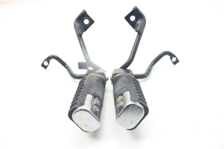 photo de PAIR OF REAR FOOTRESTS KYMCO PEOPLE 250 (2004 - 2008)