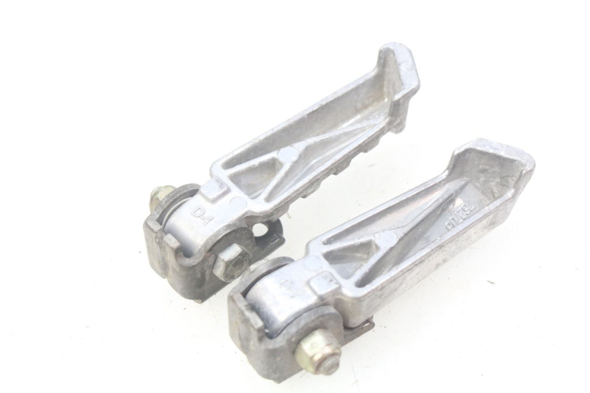 photo de PAIR OF REAR FOOTRESTS PEUGEOT LUDIX 50 (2005 - 2007)