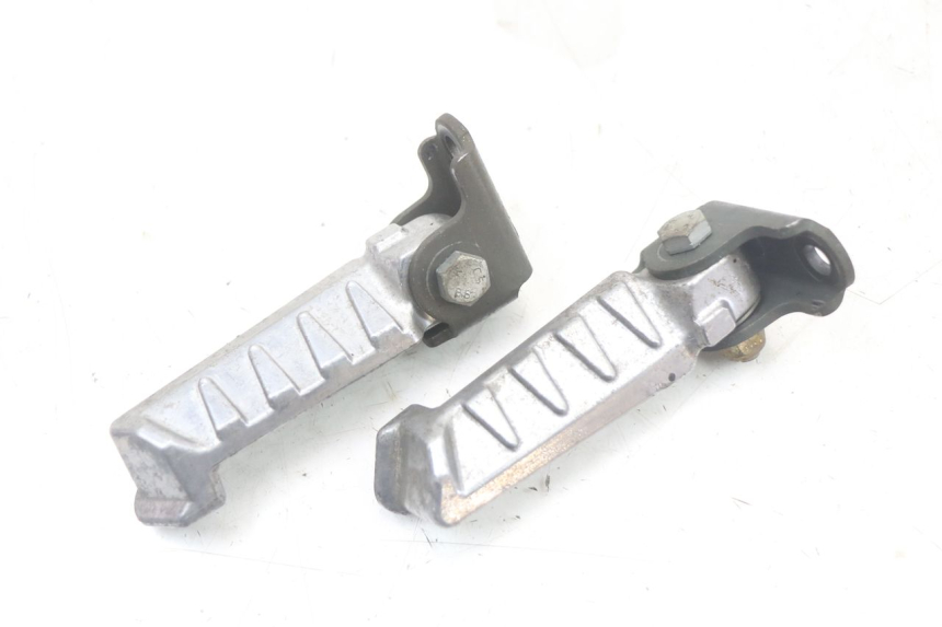 photo de PAIR OF REAR FOOTRESTS PEUGEOT LUDIX 50 (2005 - 2007)