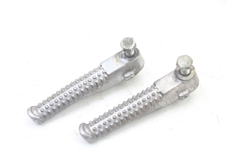 photo de PAIR REAR FOOTRESTS PEUGEOT TREKKER TKR 50 (2005 - 2014)