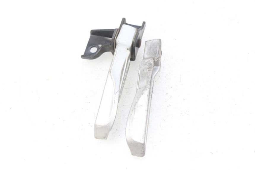 photo de PAIR OF REAR FOOTRESTS PEUGEOT TWEET 4T 50 (2018 - 2020)