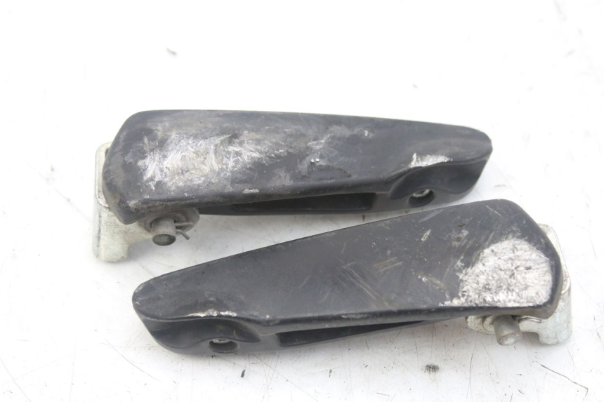 photo de PAIR OF REAR FOOTRESTS PIAGGIO FLY 4T 50 (2013 - 2017)