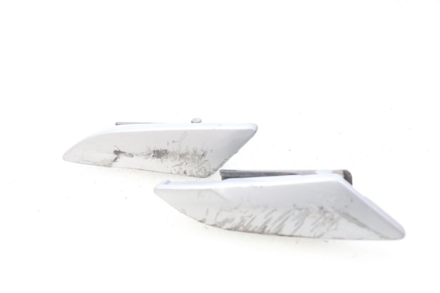 photo de PAIR OF REAR FOOTRESTS PIAGGIO LIBERTY IGET 4T 50 (2015 - 2020)