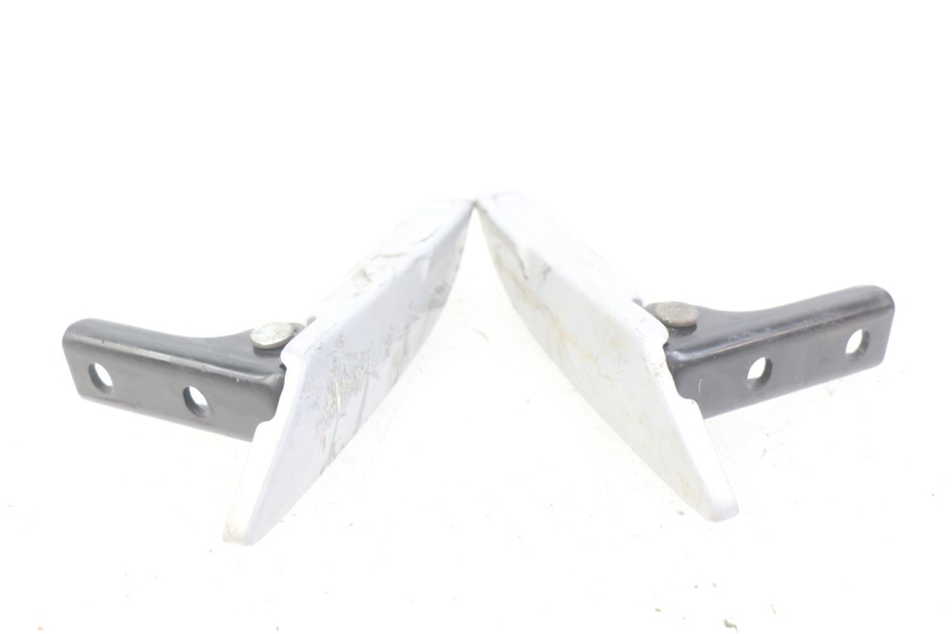 photo de PAIR OF REAR FOOTRESTS PIAGGIO LIBERTY IGET 4T 50 (2015 - 2020)