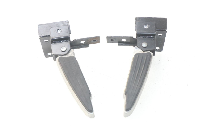 photo de PAIR REAR FOOTRESTS PEUGEOT SATELIS 300 (2012 - 2015)