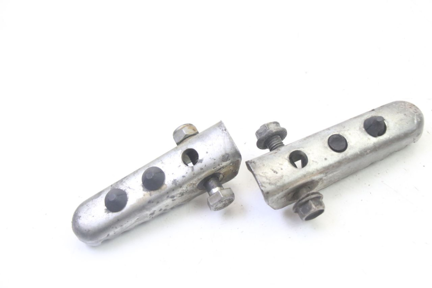 photo de PAIR REAR FOOTRESTS DERBI SENDA SM DRD 50 (2008 - 2013)