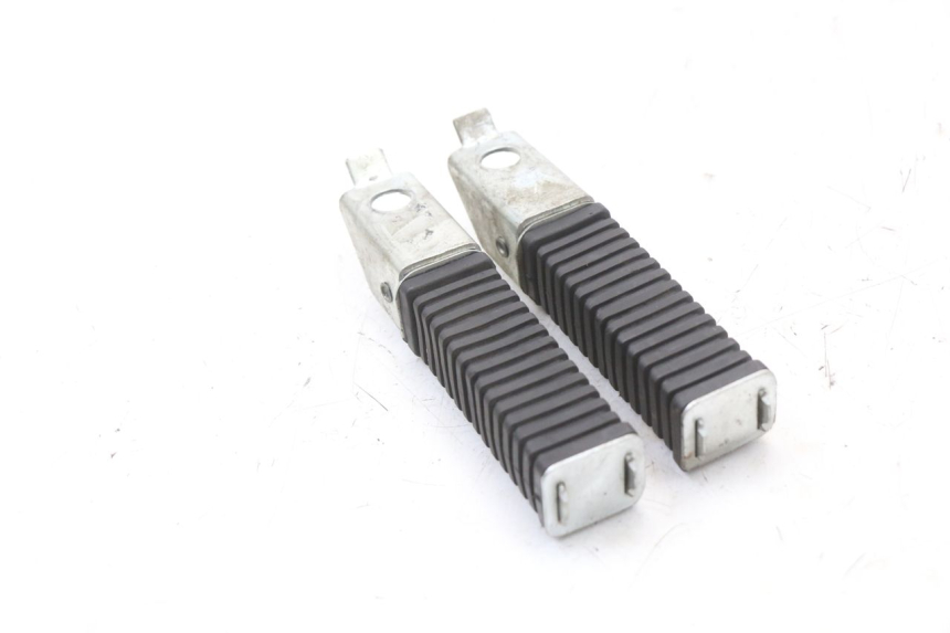 photo de PAIR REAR FOOTRESTS SKYTEAM SKYMAX PRO 125 (2012 - 2016)