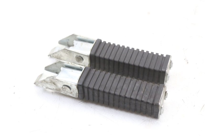 photo de PAIR REAR FOOTRESTS SKYTEAM SKYMAX PRO 125 (2012 - 2016)