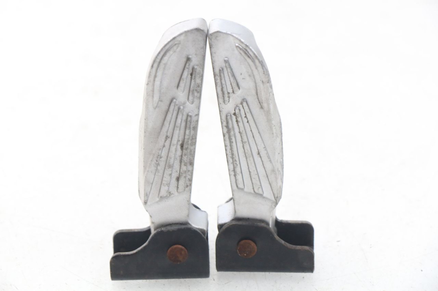 photo de PAIR REAR FOOTRESTS SYM FIDDLE 3 III 50 (2014 - 2020)