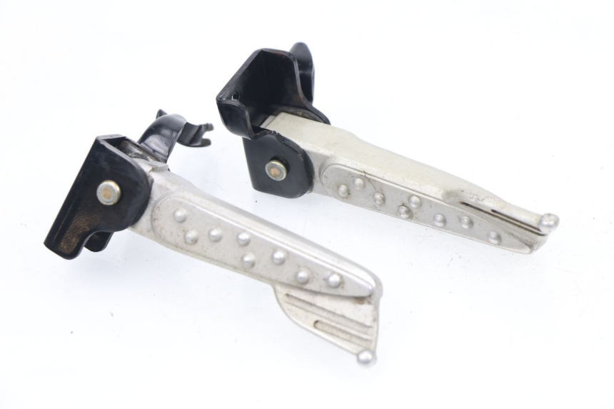 photo de PAIR REAR FOOTRESTS SYM MIO 50 (2005 - 2010)