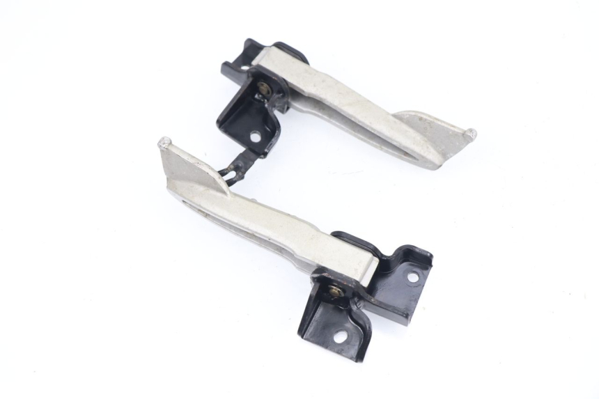 photo de PAIR REAR FOOTRESTS SYM MIO 50 (2005 - 2010)