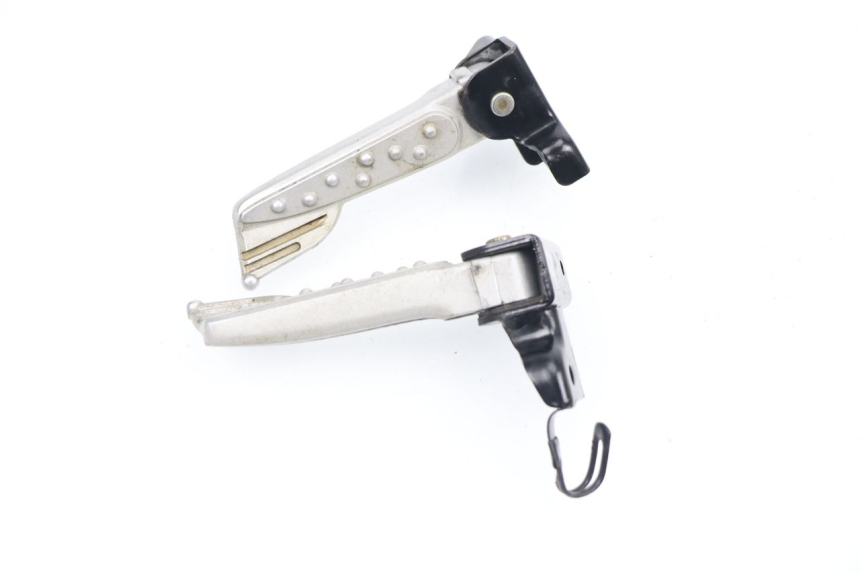 photo de PAIR REAR FOOTRESTS SYM MIO 50 (2005 - 2010)