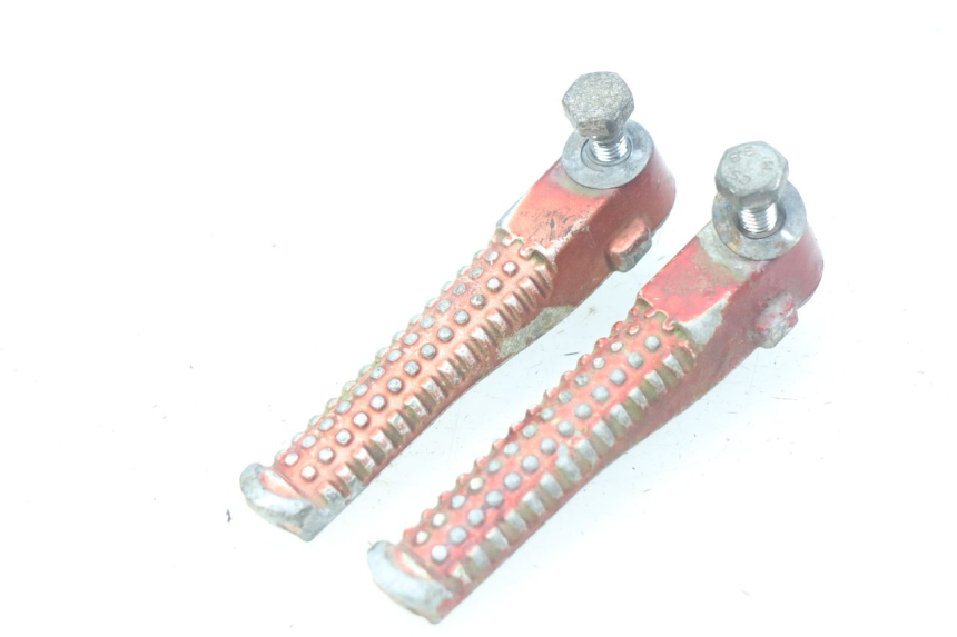 photo de PAIR OF REAR FOOTRESTS PEUGEOT TKR TREKKER FURIOUS 50 (2005 - 2014)