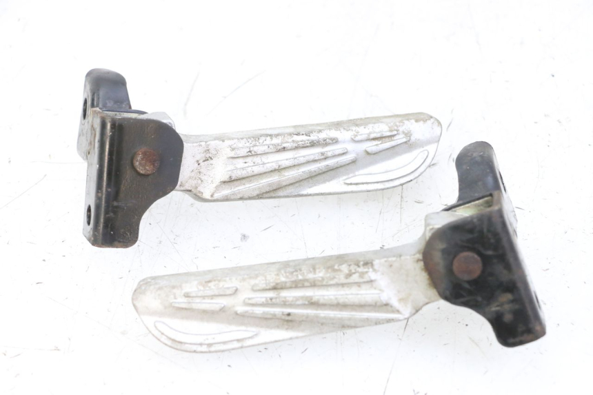 photo de PAIR REAR FOOTRESTS PEUGEOT TWEET 4T 50 (2014 - 2019)