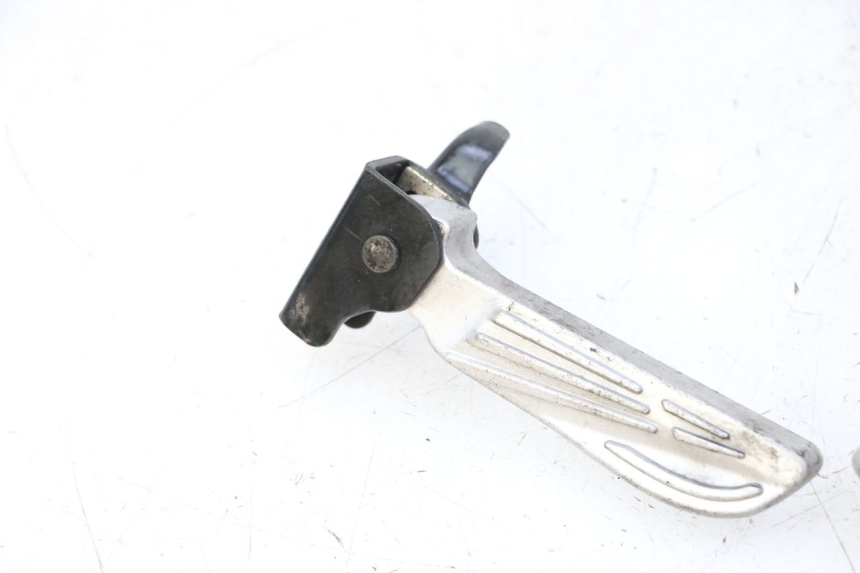 photo de PAIR REAR FOOTRESTS PEUGEOT TWEET PRO CARGO 50 (2018 - 2020)