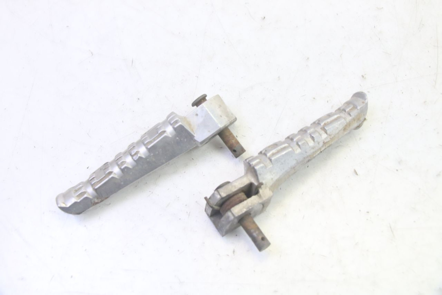 photo de PAIR REAR FOOTRESTS YAMAHA TZR 50 (2008 - 2016) - Main view