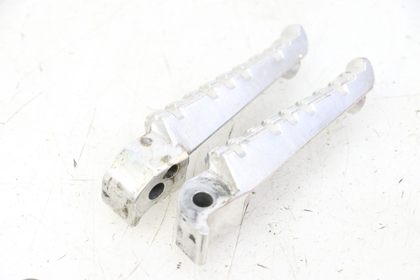 photo de PAIR OF REAR FOOTRESTS YAMAHA X-MAX XMAX 125 (2010 - 2014)