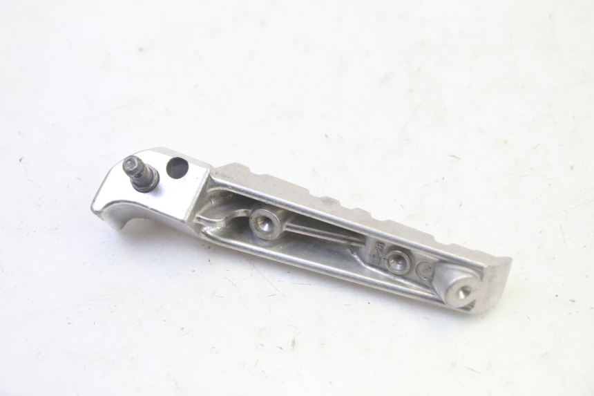 photo de PAIR OF REAR FOOTRESTS YAMAHA X-MAX XMAX 125 (2010 - 2014)