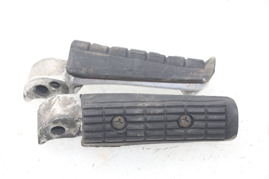 photo de PAIR REAR FOOTRESTS YAMAHA XJ600 XJ DIVERSION 600 (1992 - 1997)
