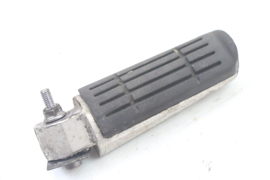 photo de PAIR REAR FOOTRESTS YAMAHA FZ6 FAZER S2 600 (2007 - 2011)