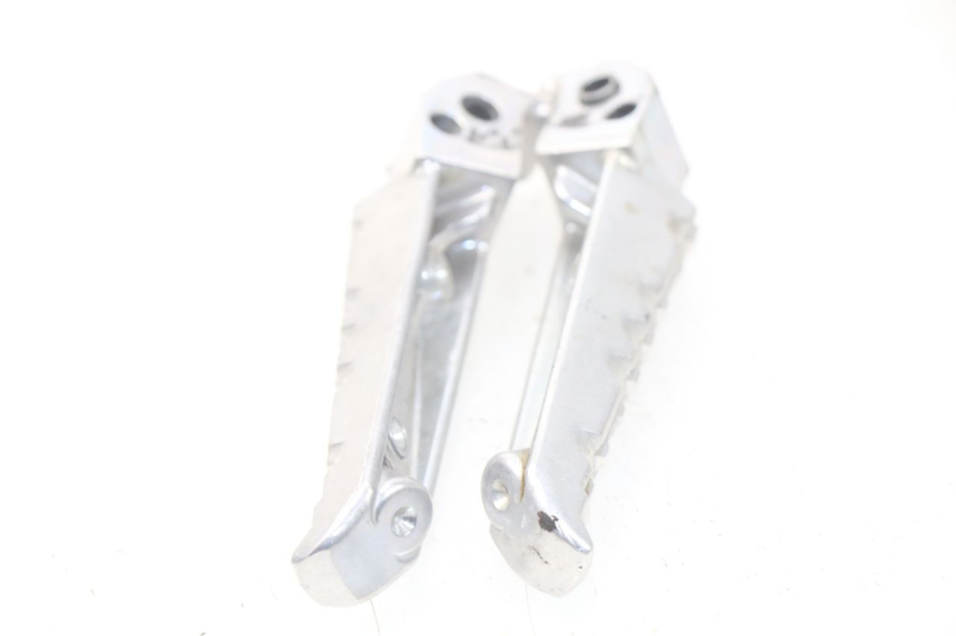 photo de PAIR REAR FOOTRESTS YAMAHA YP T-MAX TMAX 530 (2017 - 2020)