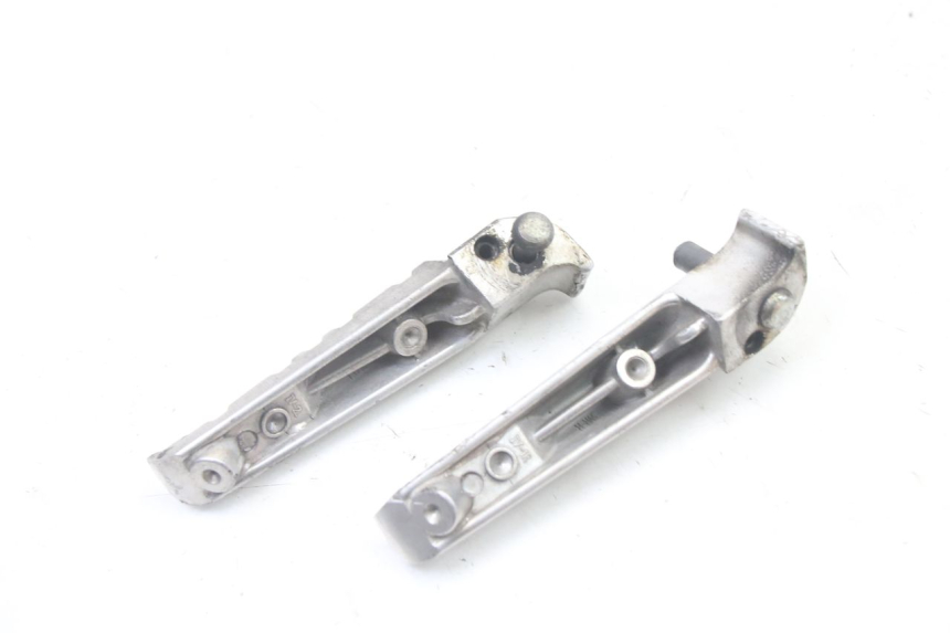 photo de PAIR REAR FOOTRESTS YAMAHA YP X-MAX XMAX 400 (2014 - 2017)