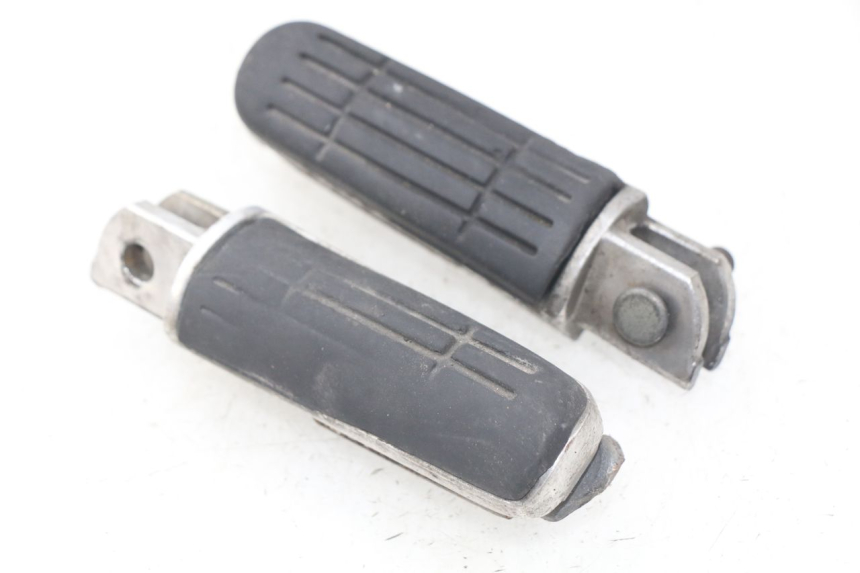 photo de PAIR OF FRONT FOOTRESTS YAMAHA FJR ABS 1300 (2006 - 2012)