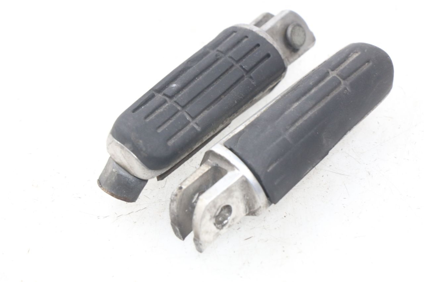 photo de PAIR OF FRONT FOOTRESTS YAMAHA FJR ABS 1300 (2006 - 2012)