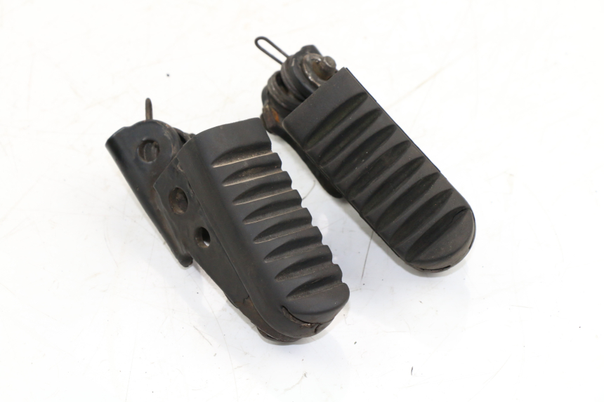 photo de PAIR FRONT FOOTREST HONDA CLR CITYFLY 125 (1998 - 2003)