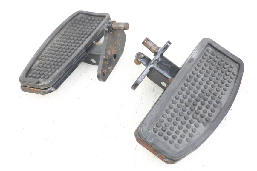 photo de PAIR FRONT FOOTREST JINLUN JL HIGHLANDER 125 (2007 - 2015)