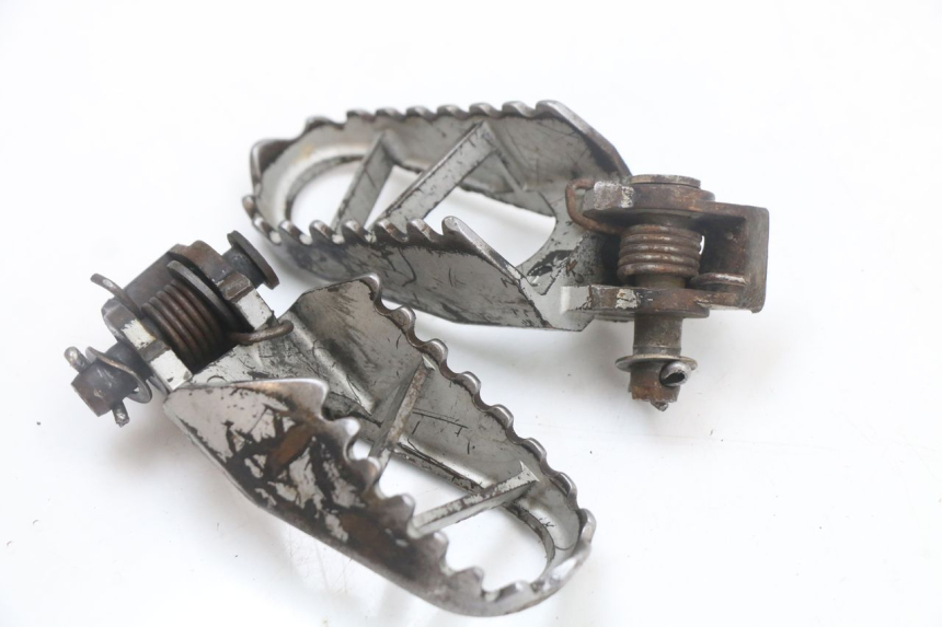 photo de PAIR FRONT FOOTREST KAWASAKI KX 85 (2014 - 2021)