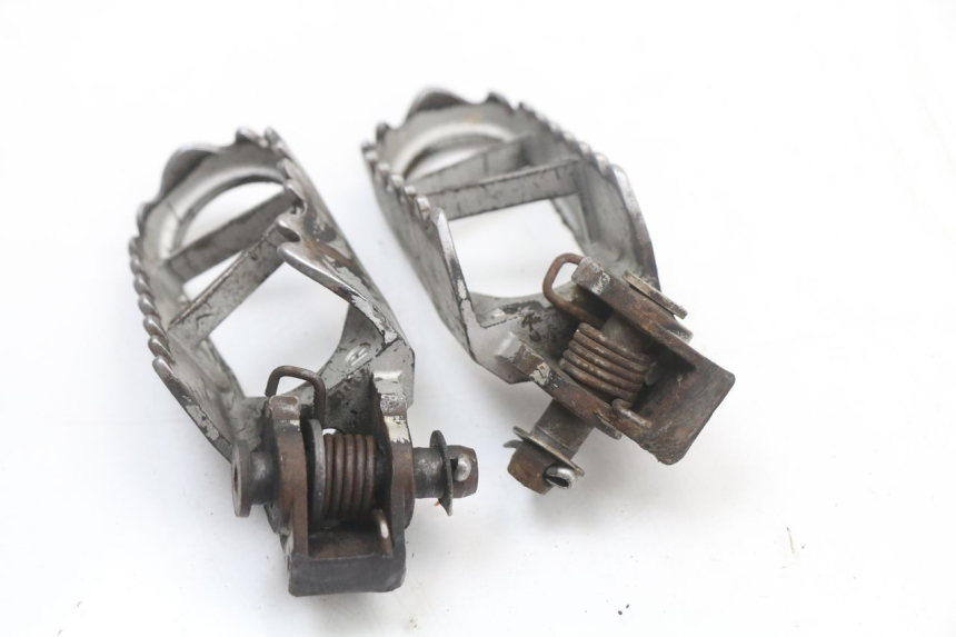 photo de PAIR FRONT FOOTREST KAWASAKI KX 85 (2014 - 2021)