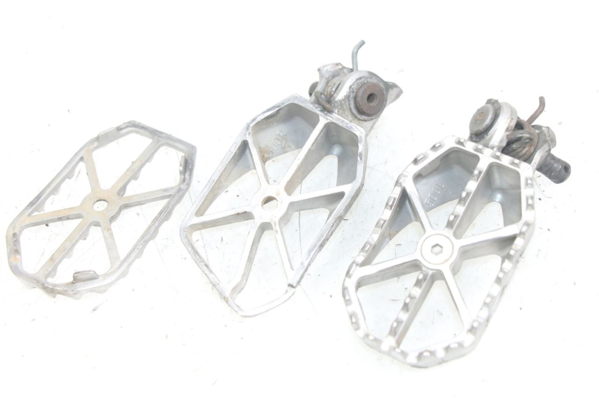 photo de PAIR OF FRONT FOOTRESTS KAWASAKI KXF KX-F 250 (2012 - 2014)