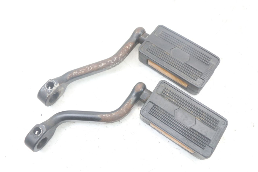 photo de PAIR OF FRONT FOOTRESTS PEUGEOT 103 VOGUE VS2 50 (2004 - 2017)