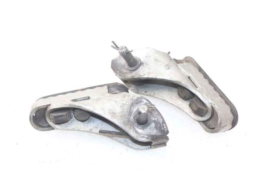 photo de PAIR FRONT FOOTREST BMW R GS 1150 (1999 - 2004) - Component detail