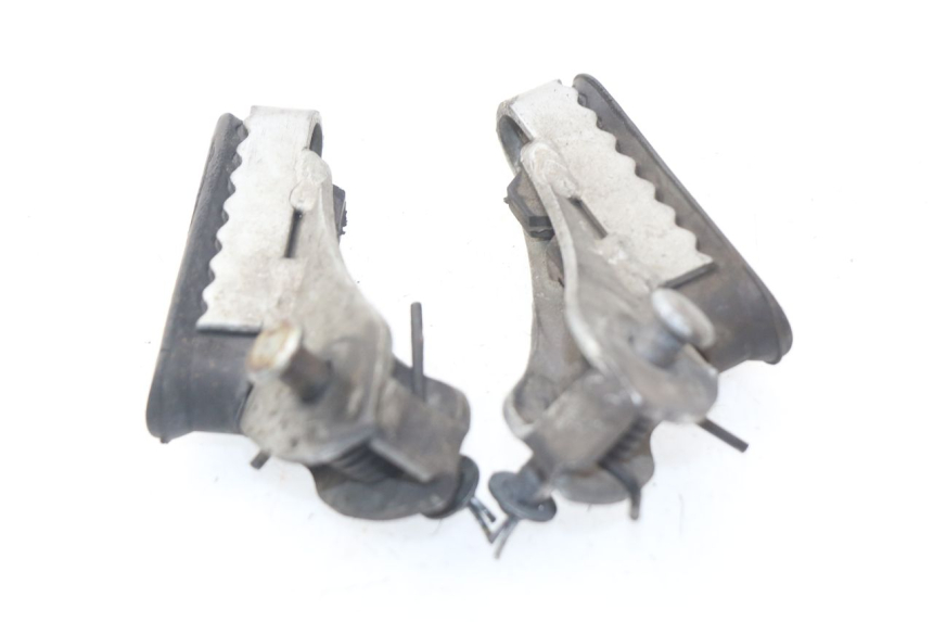 photo de PAIR FRONT FOOTREST BMW R GS 1150 (1999 - 2004) - Alternative perspective