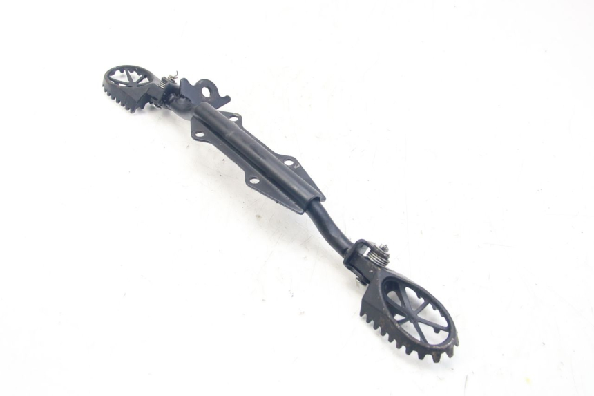 photo de PAIR OF FRONT FOOTRESTS APOLLO RFZ 125