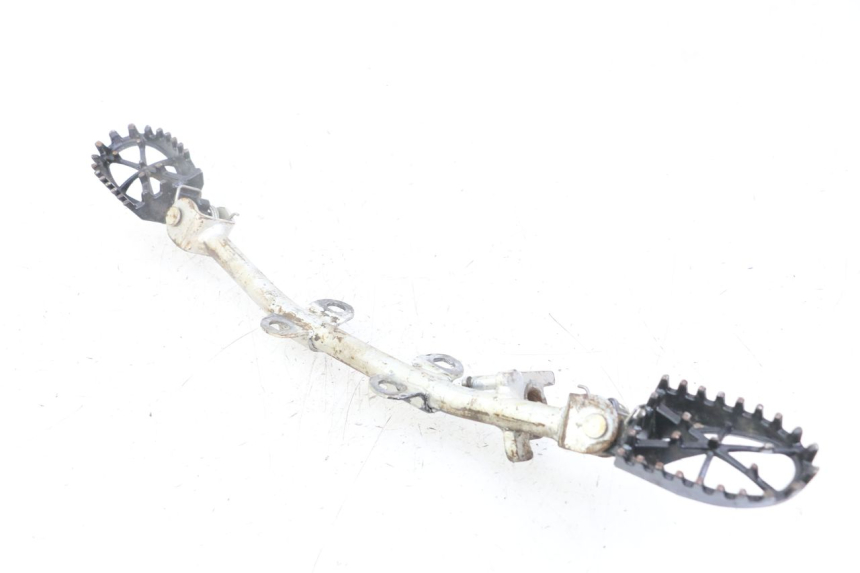 photo de PAIR OF FRONT FOOTRESTS APOLLO RFZ 125