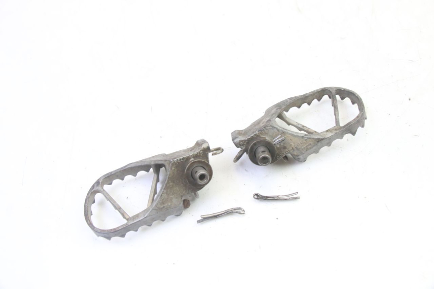 photo de PAIR FRONT FOOTREST KTM SX 85 (2013 - 2017)