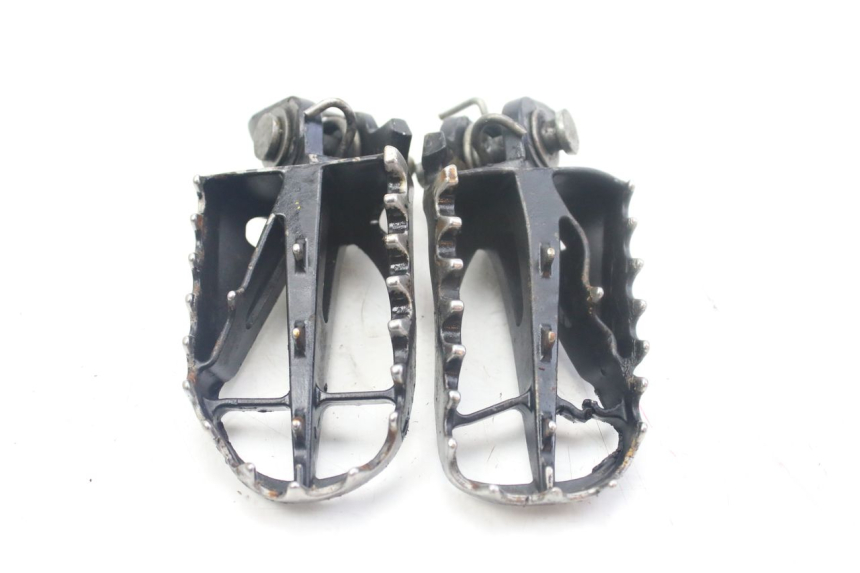 photo de PAIR OF FRONT FOOTRESTS MBK X-LIMIT XLIMIT 50 (2003 - 2006)