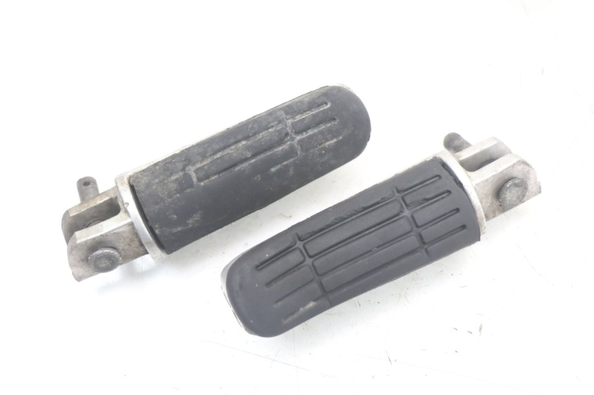 photo de PAIR OF FRONT FOOTRESTS YAMAHA FJR ABS 1300 (2006 - 2012)