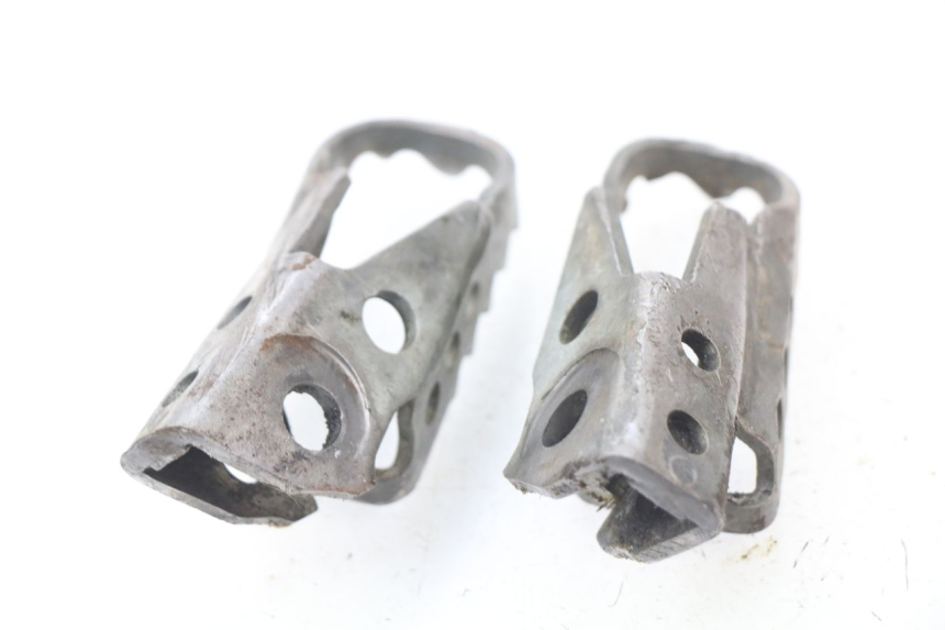 photo de PAIR FRONT FOOTREST YAMAHA YZ 80 (1998 - 2001)