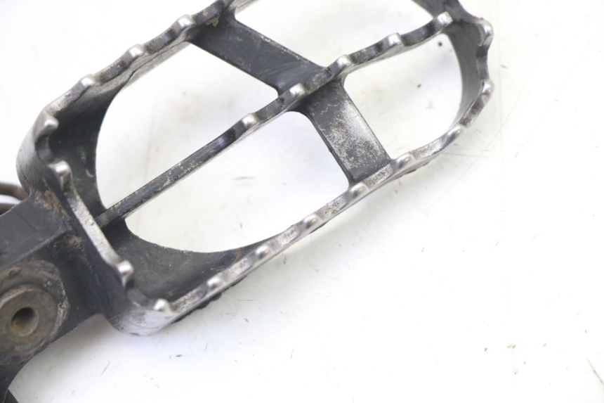 photo de PAIR OF FRONT FOOTRESTS YAMAHA YZ 85 (2002 - 2018)