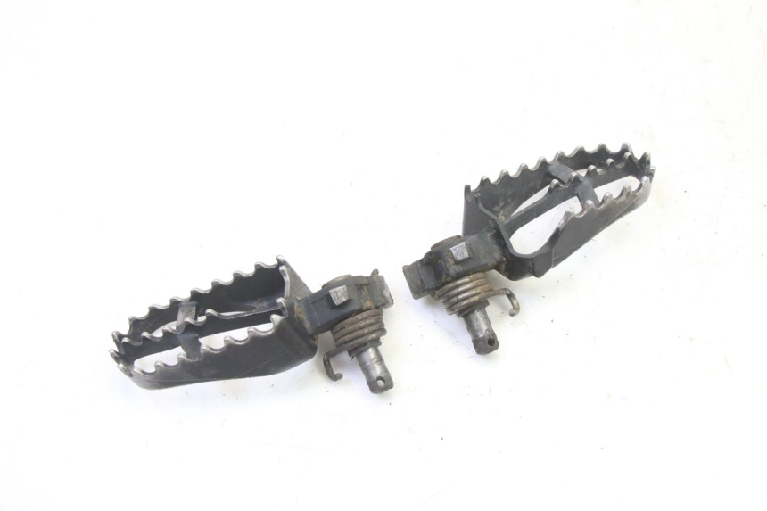 photo de PAIR OF FRONT FOOTRESTS YAMAHA YZ 85 (2002 - 2018)