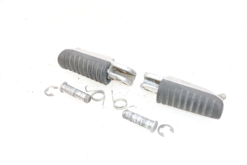 photo de FRONT FOOTPEG SET KAWASAKI ZR 7 750 (1999 - 2004) - Fixing points details