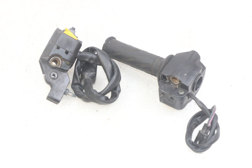 photo de HANDLEBAR SWITCHES PEUGEOT KISBEE 2T 50 (2010 - 2017)